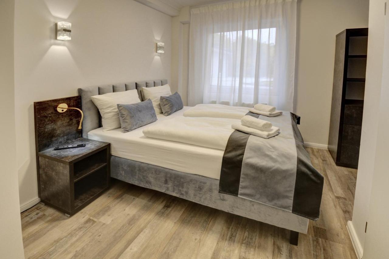 Pension Hygge Am Hafen เฟลนส์บวร์ก ภายนอก รูปภาพ
